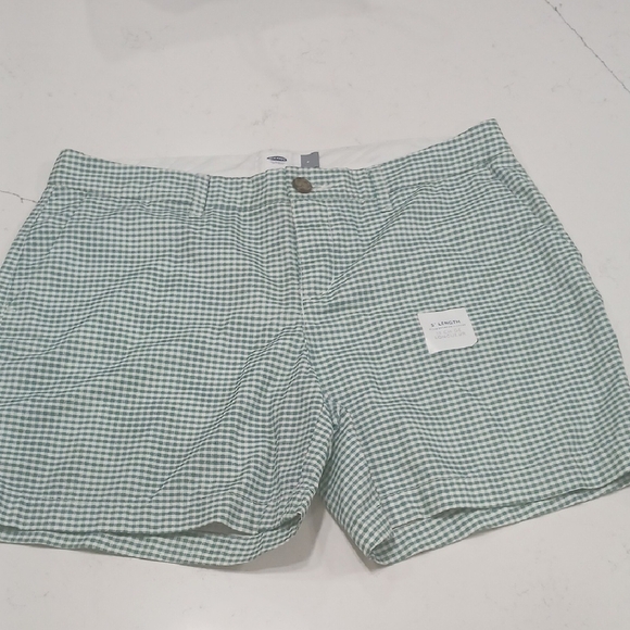 Old Navy Women's Green Gingham Shorts Sz 6 New With Tag - Picture 1 of 8